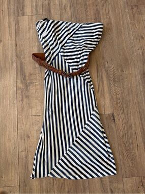 BCBGMaxAzria Navy and White Strapless Striped Dress